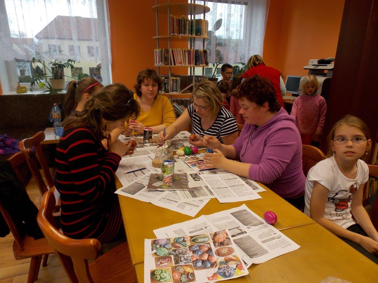 Rande naslepo Rande naslepo. ne 26.3.2017 19:30 Jak se dl kraslice aneb vejce 10x jinak Jak se dl kraslice aneb vejce 10x jinak. ne 26.3.2017 - so Kalend akc - sacicrm.info - Slatiany - Chrudimsko-Hlinecko